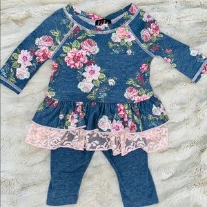 Floral top and leggings size 3-6 months